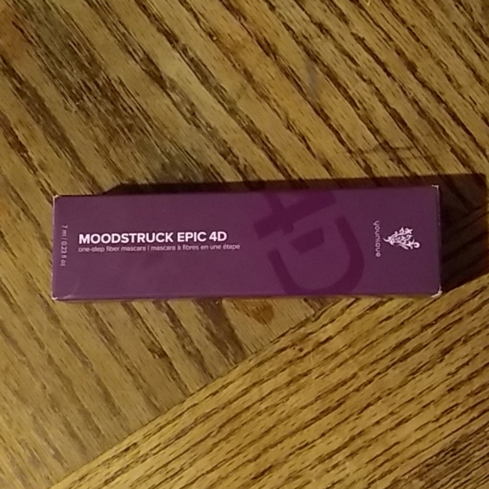 Younique 4d mascara